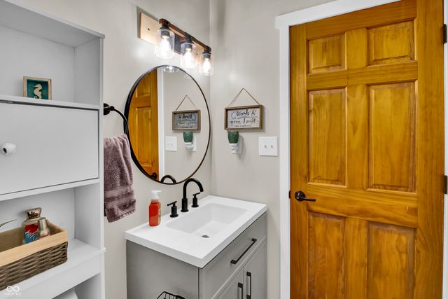 1405 E County Road 100 S, North Vernon, IN 47265