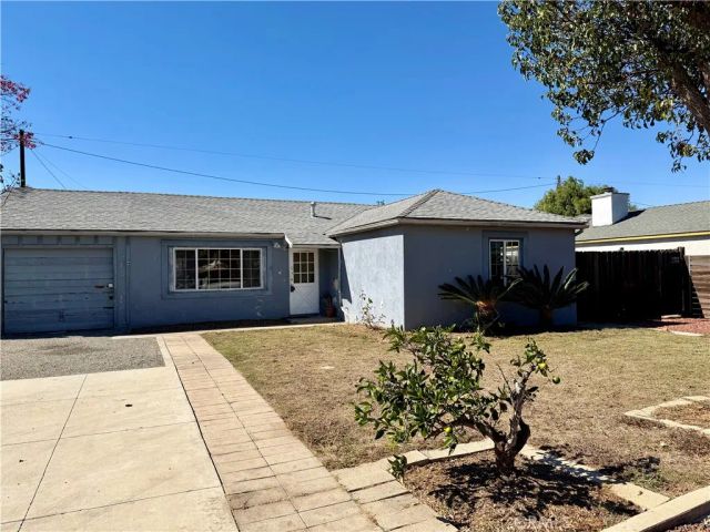 2109 Monrovia, Costa Mesa, CA 92627