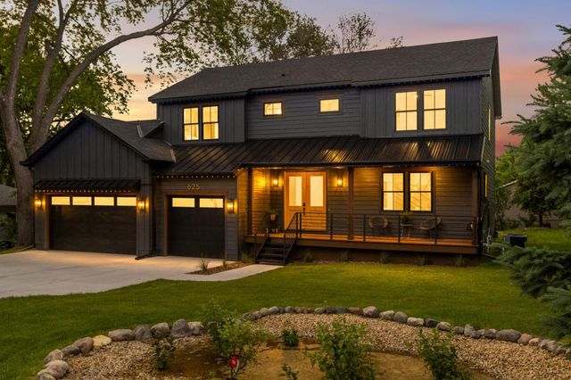 625 Ivy Falls Avenue, Mendota Heights, MN 55118