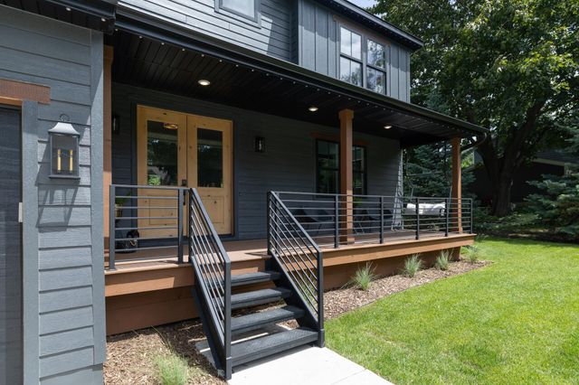 625 Ivy Falls Avenue, Mendota Heights, MN 55118