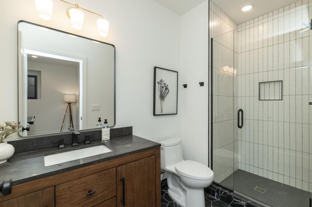 625 Ivy Falls Avenue, Mendota Heights, MN 55118