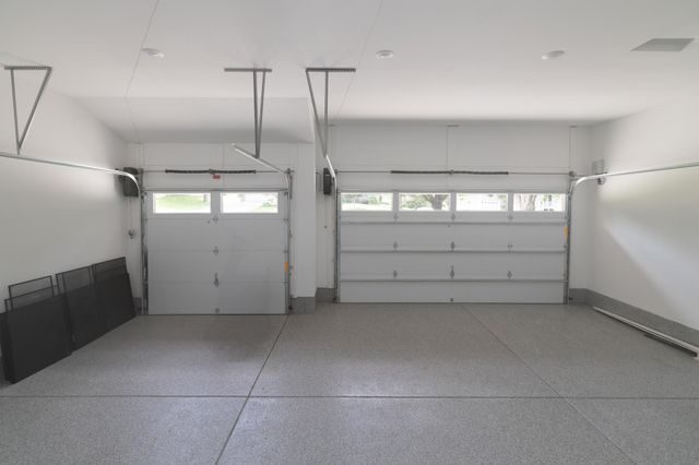 625 Ivy Falls Avenue, Mendota Heights, MN 55118