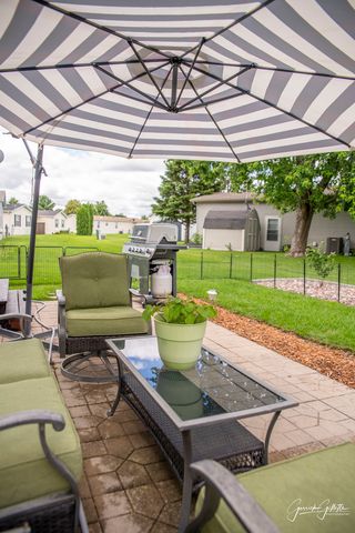242A Meadowlark Lane, Sandwich, IL 60548
