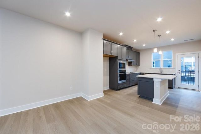 6012 Pivot Court, Charlotte, NC 28205