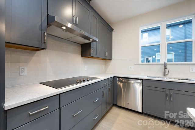 6012 Pivot Court, Charlotte, NC 28205