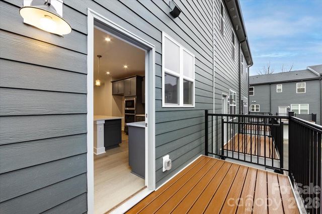 6012 Pivot Court, Charlotte, NC 28205