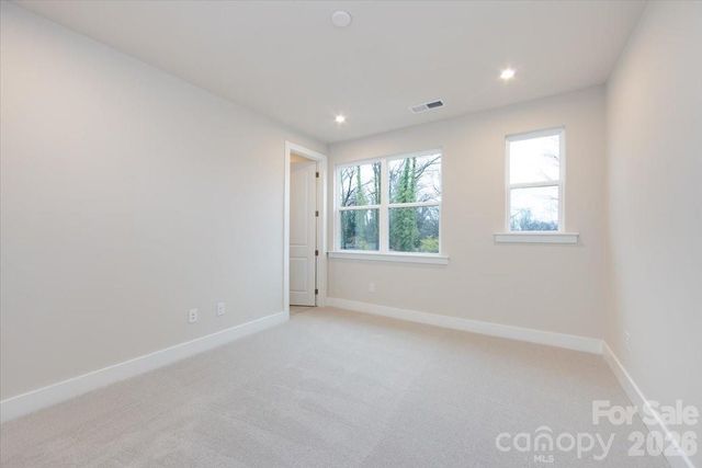 6012 Pivot Court, Charlotte, NC 28205