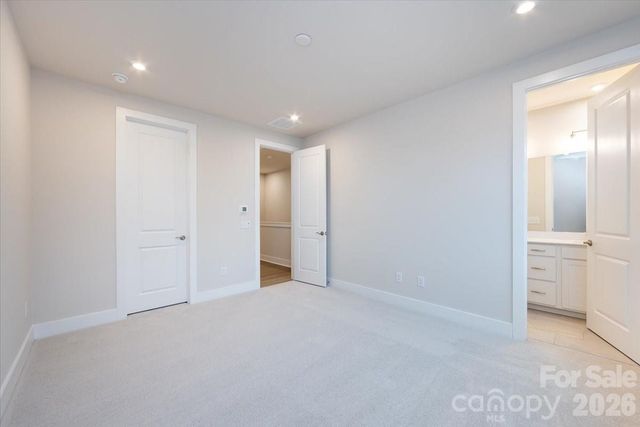 6012 Pivot Court, Charlotte, NC 28205