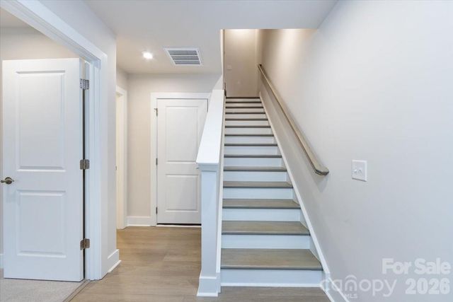 6012 Pivot Court, Charlotte, NC 28205