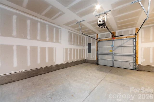 6012 Pivot Court, Charlotte, NC 28205