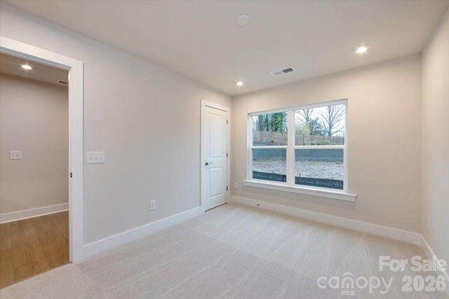 6012 Pivot Court, Charlotte, NC 28205