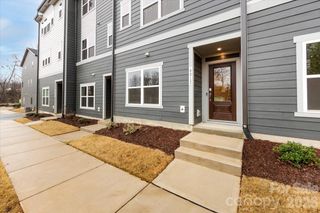 6012 Pivot Court, Charlotte, NC 28205