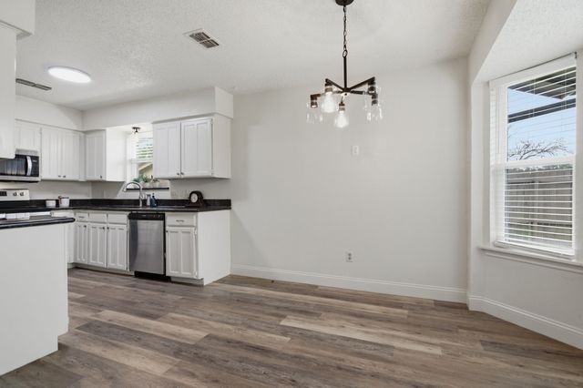 6449 Highview Terrace, Watauga, TX 76148