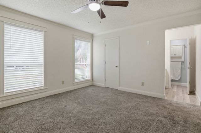 6449 Highview Terrace, Watauga, TX 76148