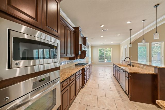 1809 Lily Meadows Drive, Conroe, TX 77304
