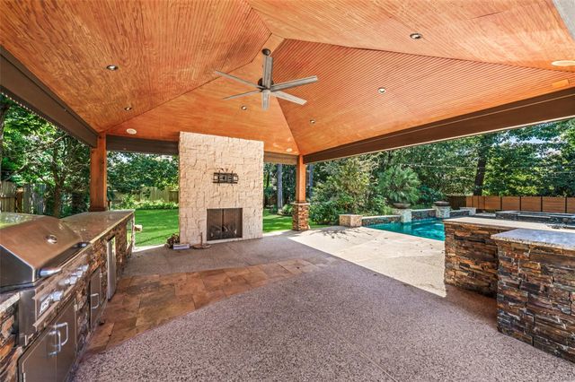 1809 Lily Meadows Drive, Conroe, TX 77304