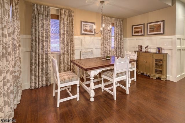 13 Summit Ave, Newton Town, NJ 07860