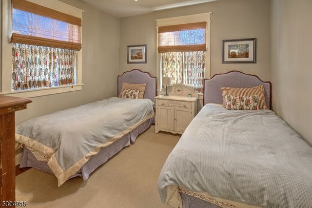 13 Summit Ave, Newton Town, NJ 07860