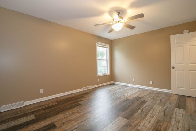 284 Ballygar Court, Clarksville, TN 37043