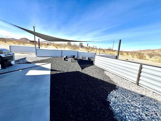 2774 KICKAPOO Trail, Landers, CA 92285