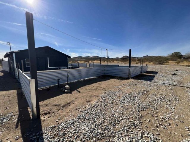2774 KICKAPOO Trail, Landers, CA 92285