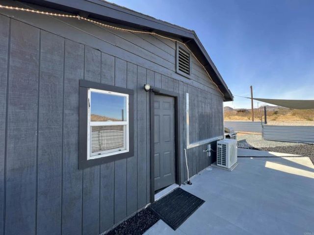 2774 KICKAPOO Trail, Landers, CA 92285