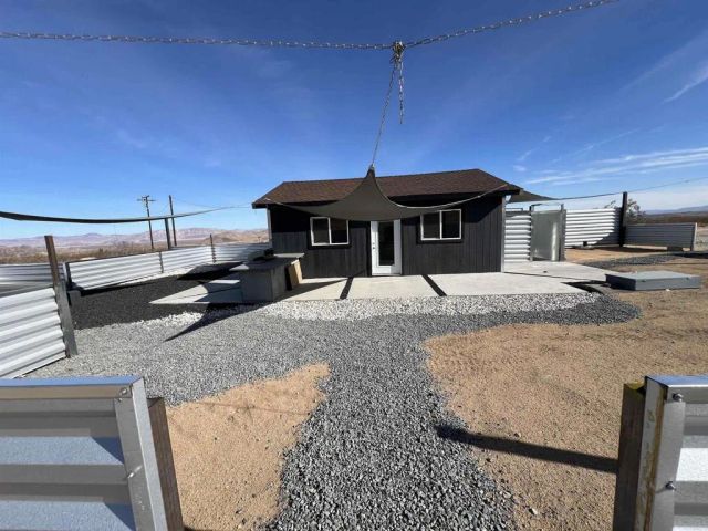 2774 KICKAPOO Trail, Landers, CA 92285