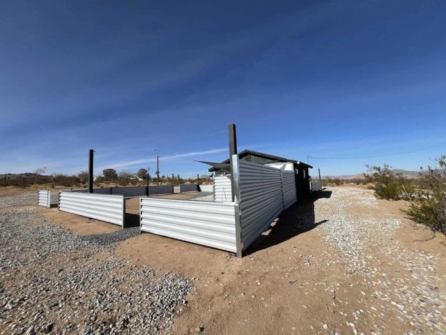 2774 KICKAPOO Trail, Landers, CA 92285