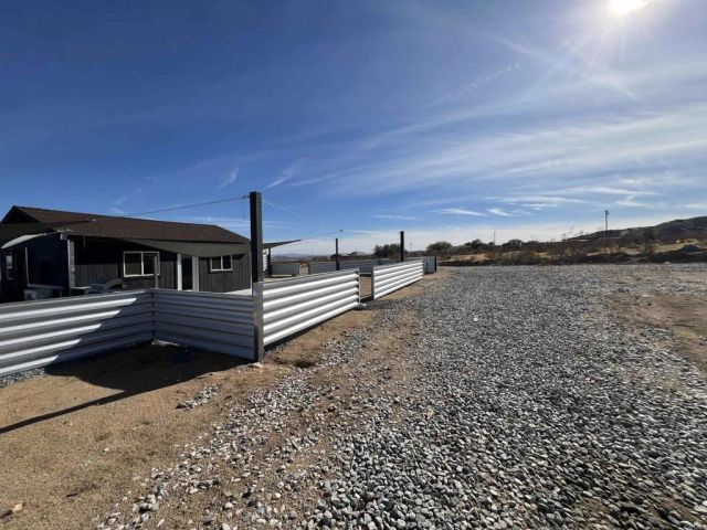 2774 KICKAPOO Trail, Landers, CA 92285