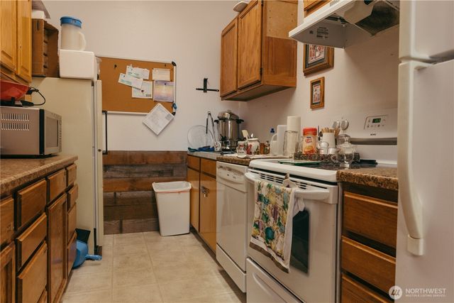 451 Fifth Avenue, Forks, WA 98331