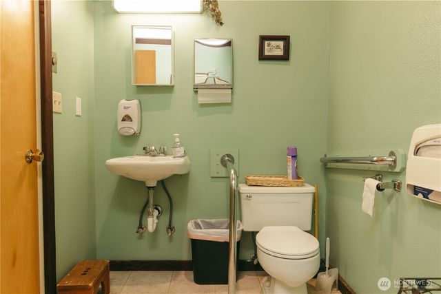 451 Fifth Avenue, Forks, WA 98331