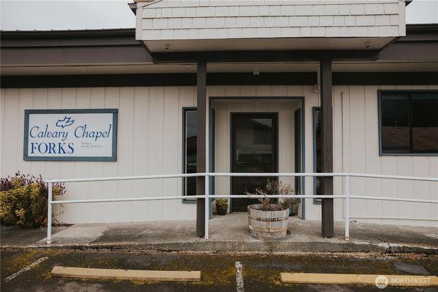 451 Fifth Avenue, Forks, WA 98331