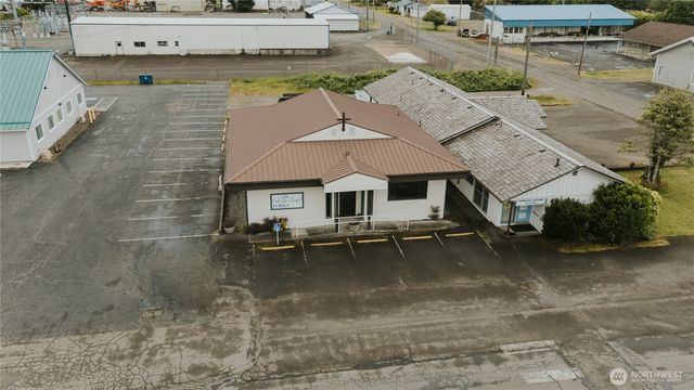 451 Fifth Avenue, Forks, WA 98331