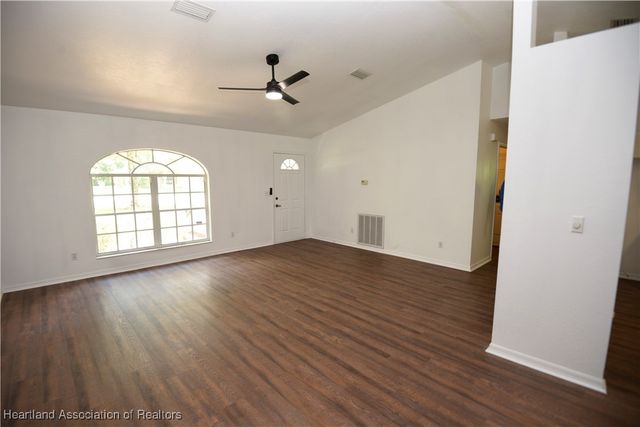 1922 N Torrington Road, Avon Park, FL 33825
