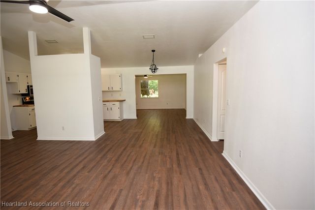 1922 N Torrington Road, Avon Park, FL 33825