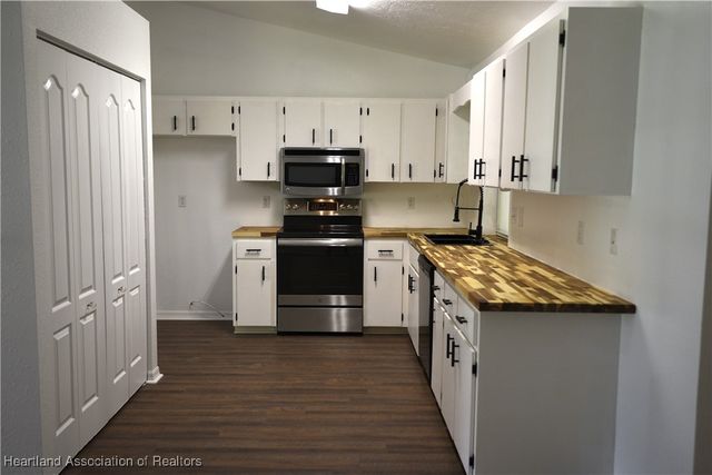 1922 N Torrington Road, Avon Park, FL 33825