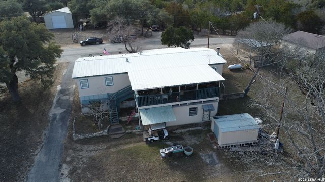 1000 lakeshore, Bandera, TX 78003
