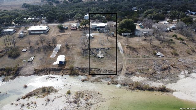 1000 lakeshore, Bandera, TX 78003