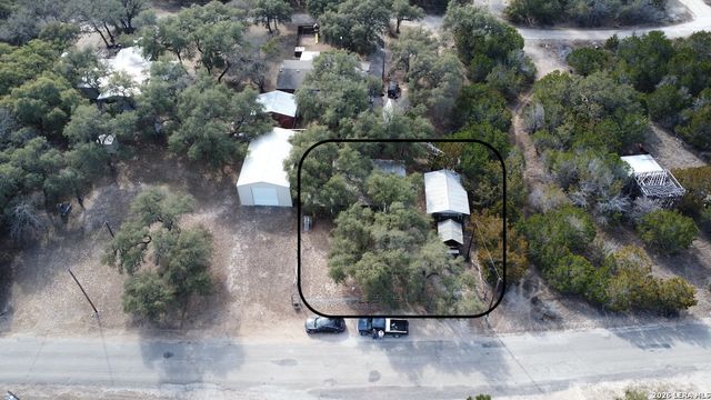 1000 lakeshore, Bandera, TX 78003