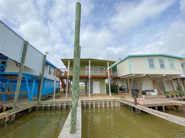 310 Marine Way, Freeport, TX 77541