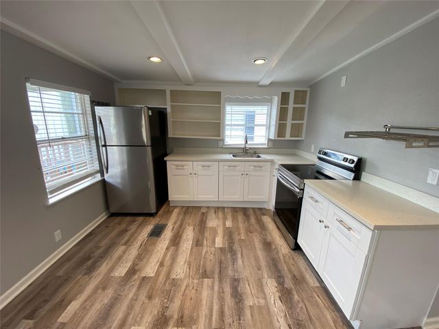 310 Marine Way, Freeport, TX 77541