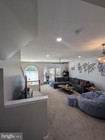 5181 BALLYCASTLE CIR, Alexandria, VA 22315