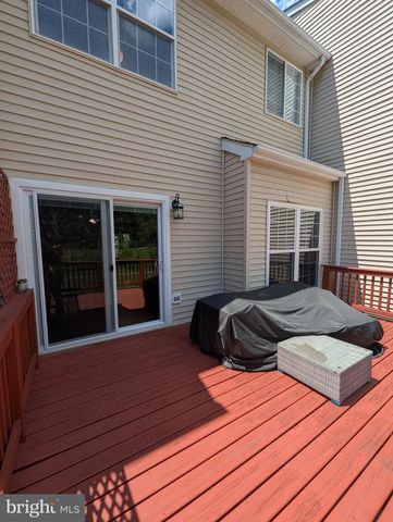 5181 BALLYCASTLE CIR, Alexandria, VA 22315