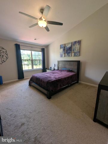 5181 BALLYCASTLE CIR, Alexandria, VA 22315