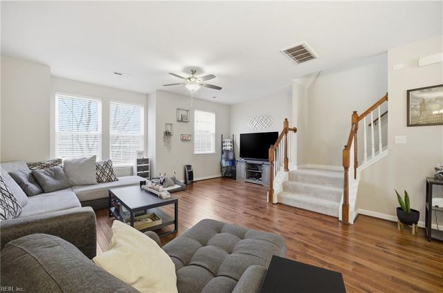 232 Paradise DR, Portsmouth, VA 23701