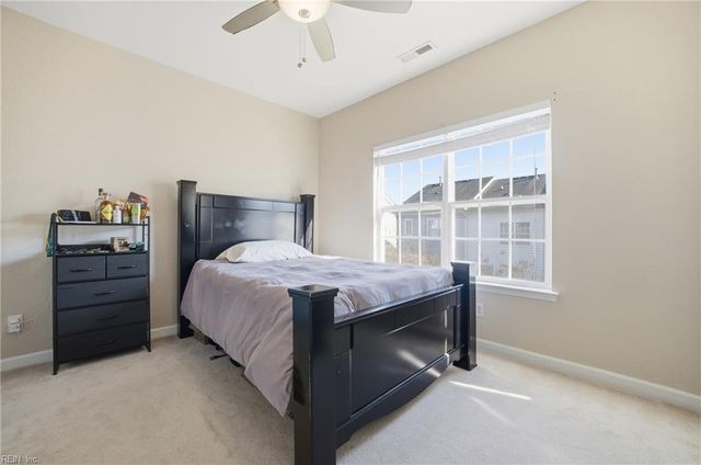 232 Paradise DR, Portsmouth, VA 23701