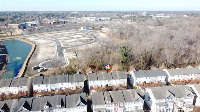 232 Paradise DR, Portsmouth, VA 23701