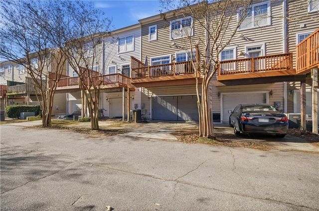 232 Paradise DR, Portsmouth, VA 23701