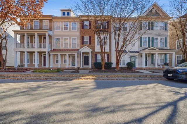 232 Paradise DR, Portsmouth, VA 23701