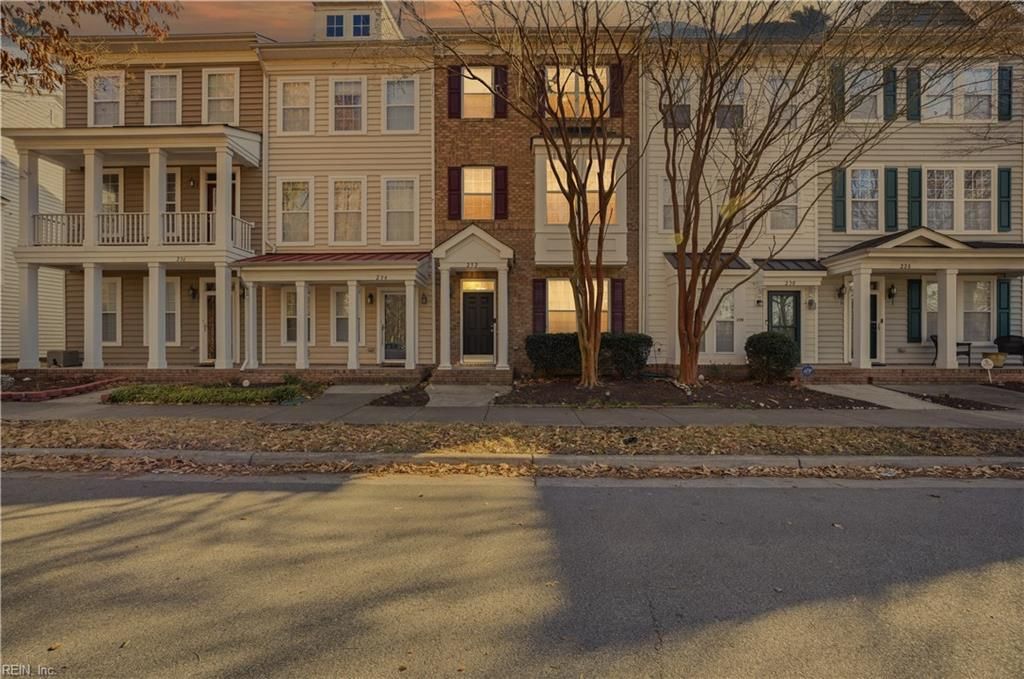 232 Paradise DR, Portsmouth, VA 23701
